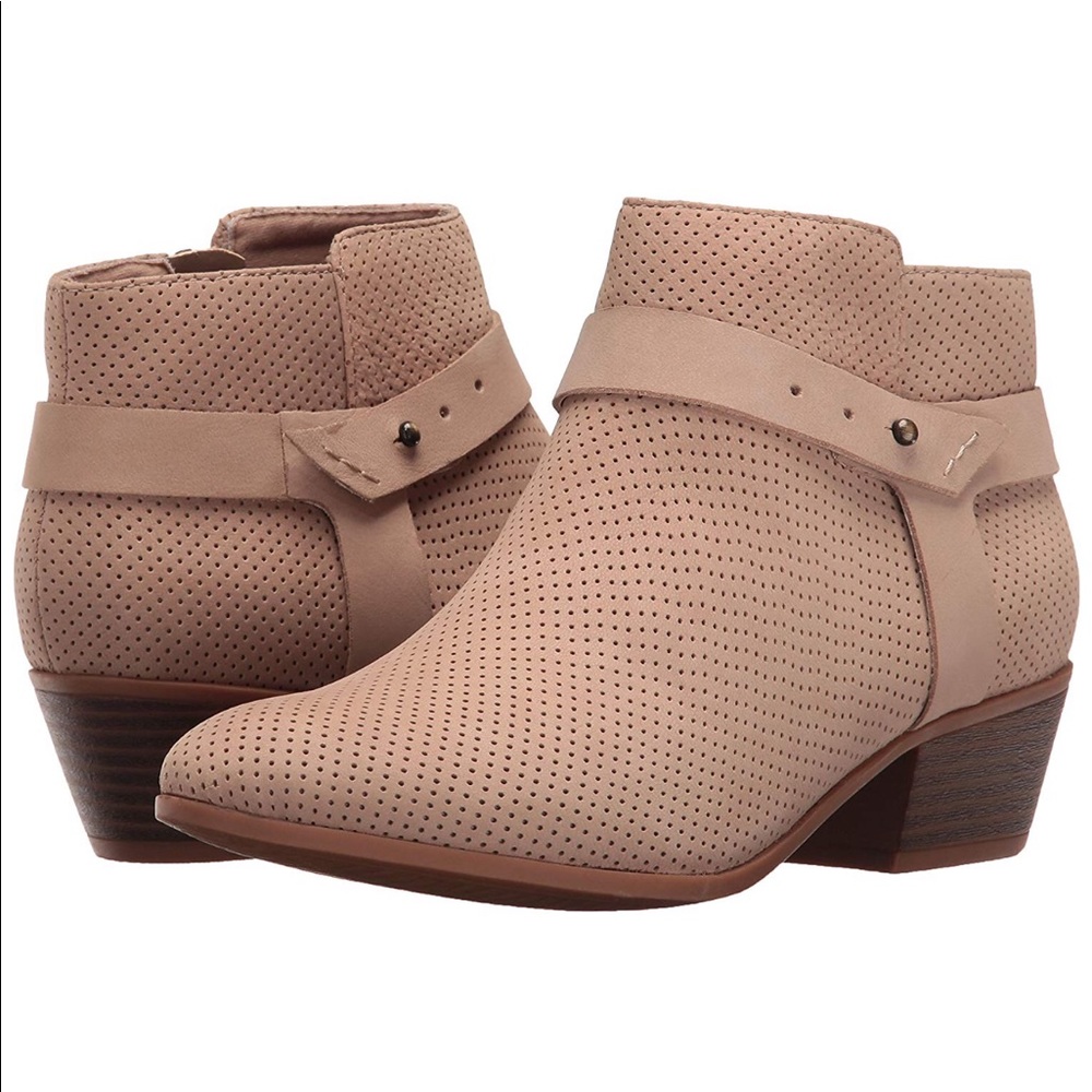 Clarks Boylan Dawn Perforated Booties, Sz 8